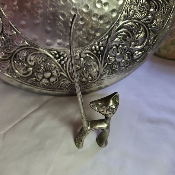 Vintage Cat Figurine Ring Holder - Picture 1 of 10